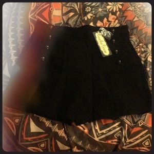 Voodoo Vixen, high waisted shorts.